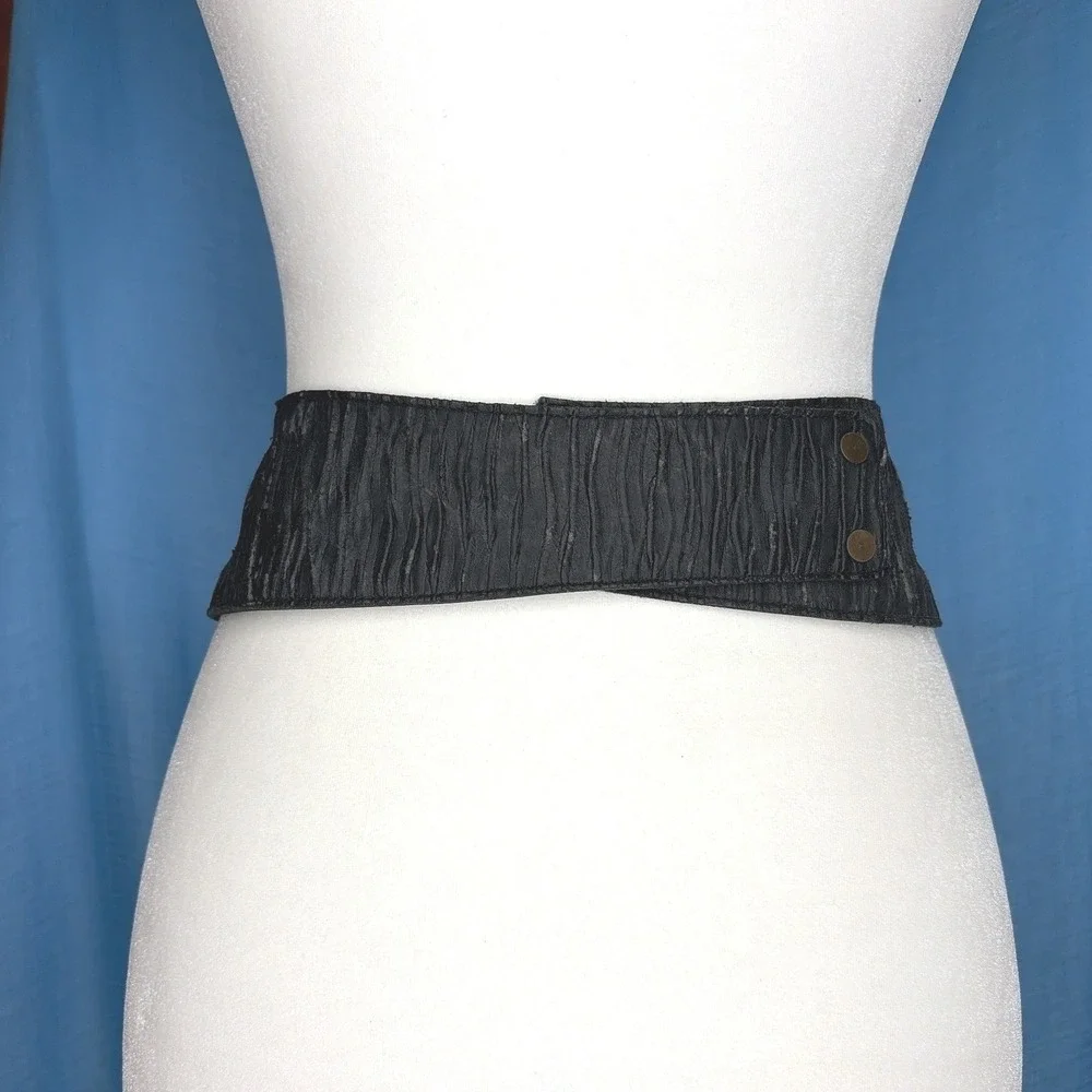 Vintage 80s Wide Black Leather Waist Belt Gold Abstract Buckle Bronze Inlay M
